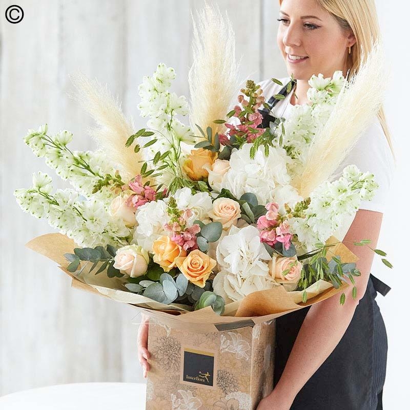 Specialy made handtied