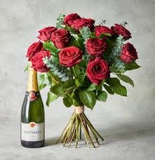 Rose and Champagne gift set