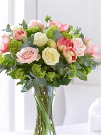 Elegant Rose Arrangement with Vase